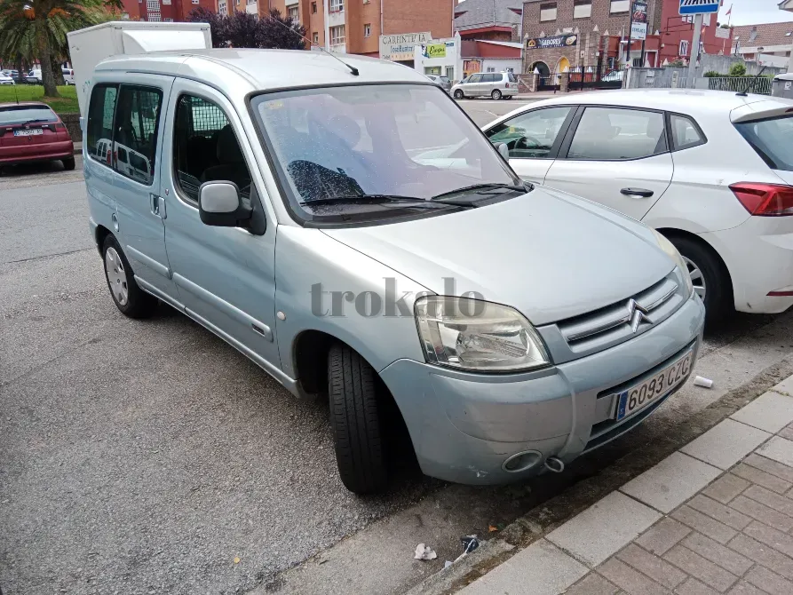 Vendo Citroën Berlingo 2.0 Hdi SX Plus Santander - foto 1