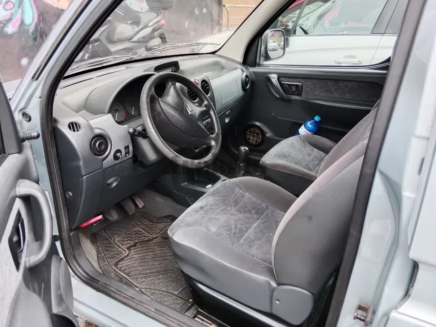 Vendo Citroën Berlingo 2.0 Hdi SX Plus Santander - foto 5