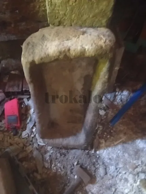 Pia de Piedra Antigua Pontevedra - foto 1