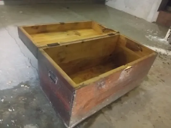 Baúl Antiguo de Madera Pontevedra