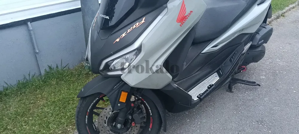 Honda Forza 125Cc Año 20 Portugalete - foto 3