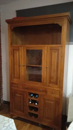 Mueble de Pino Macizo Con Botellero, Cajones de Almacenamiento y Repisas City Center