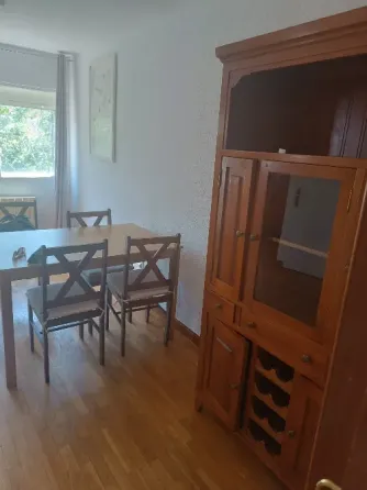 Mueble de Pino Macizo Con Botellero, Cajones de Almacenamiento y Repisas City Center