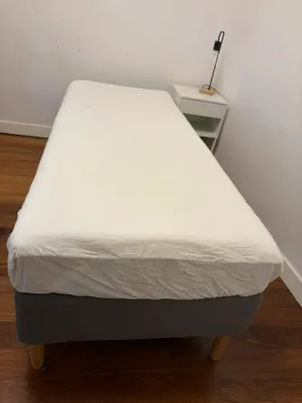Somier Tapizado 140X200 Patas Madera +Colchon Valencia