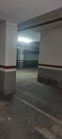 Plaza de Parking en Venta en Gavá, Zona Inmejorable 