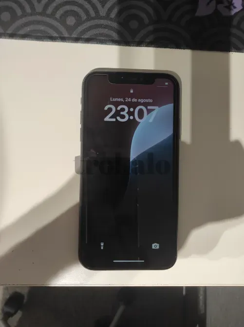 Iphone 11 Como Nuevo Badajoz - foto 1