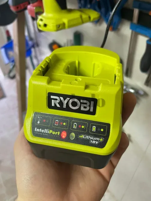 Cargador 18V 2A One+ Ryobi Zarautz - foto 1
