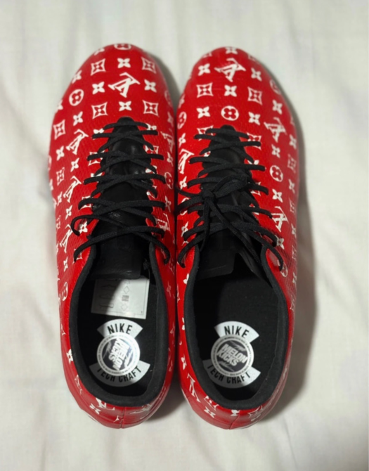 Botas de Futbol Loui Vuitton Mungia - foto 1