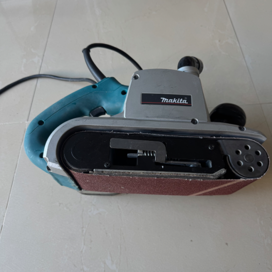 Makita 9403 Lijadora de Banda 1200W 100X610Mm 500M/Min Sagunto