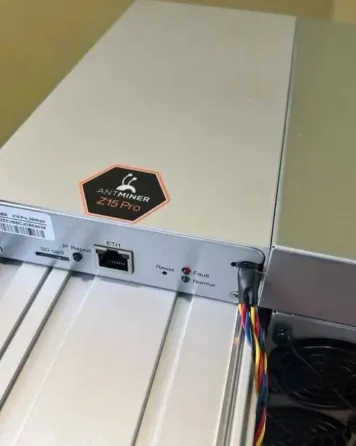 Bitmain Antminer Z15 Pro 860Ksol 2780W Asic Crypto Miner Madrid