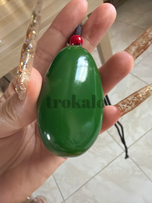 Jade Natural Puro, Sostenido a Mano Palma - foto 2