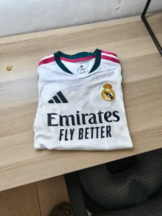 Mbappé Camiseta Firmada Castello de la Plana