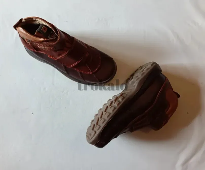 Botas de Cuero. Talla Peralada - foto 1